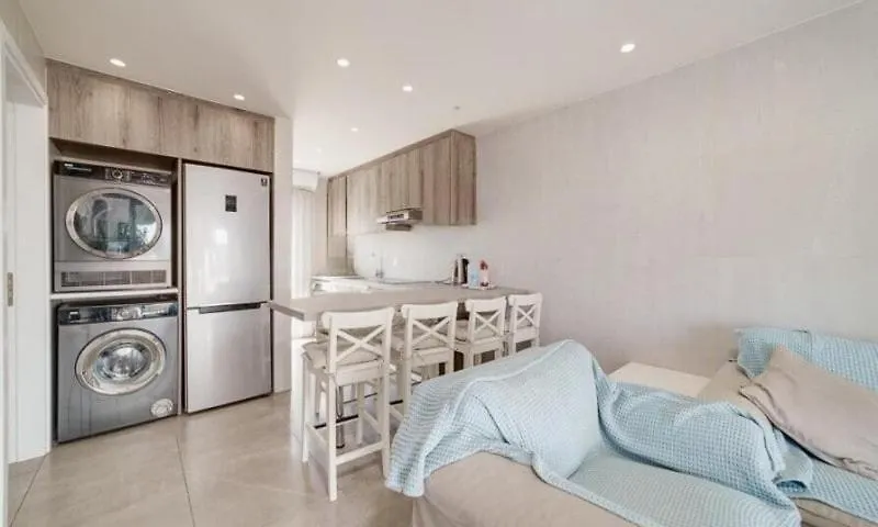 アパート Deluxe Apt - 500M Nissi Beach! アヤナパ